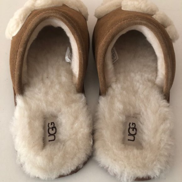 UGG Logo Scuff sheepskin slipper. NWT. 3D. Size: 10 - Picture 7 of 9